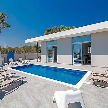 Miramar, Luxury And New 5bdr With Pool 4*