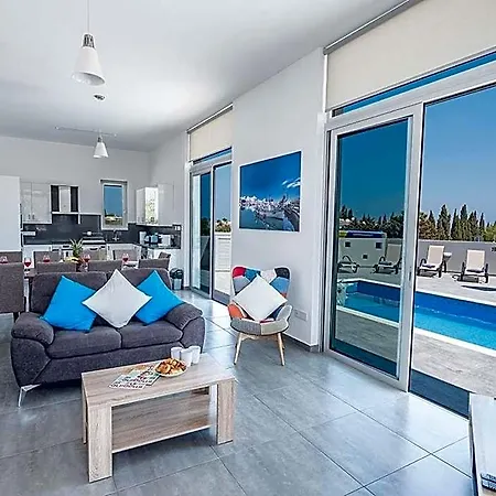 فندق Miramar, Luxury And New 5bdr With Pool بروتاراس