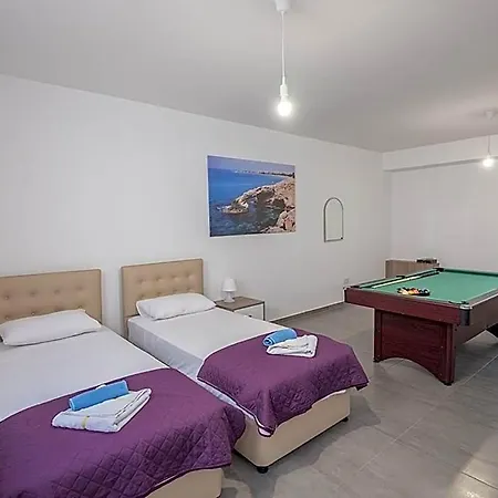 Miramar, Luxury And New 5bdr With Pool فندق 4*