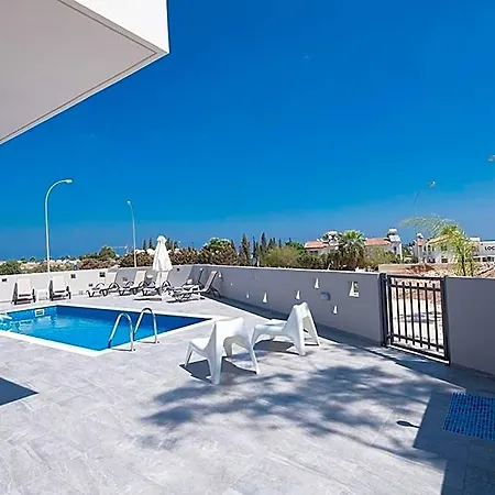 Miramar, Luxury And New 5bdr With Pool فندق 4*