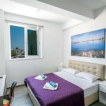 Miramar, Luxury And New 5bdr With Pool فندق