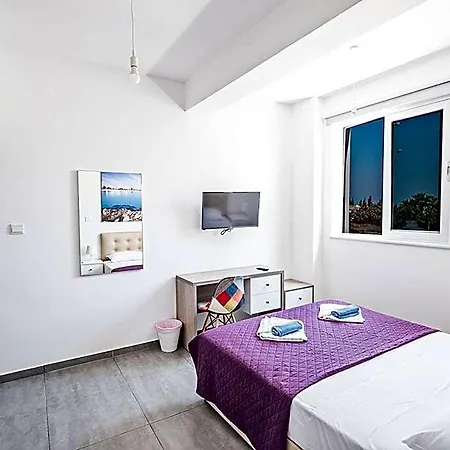 فندق Miramar, Luxury And New 5bdr With Pool 4*